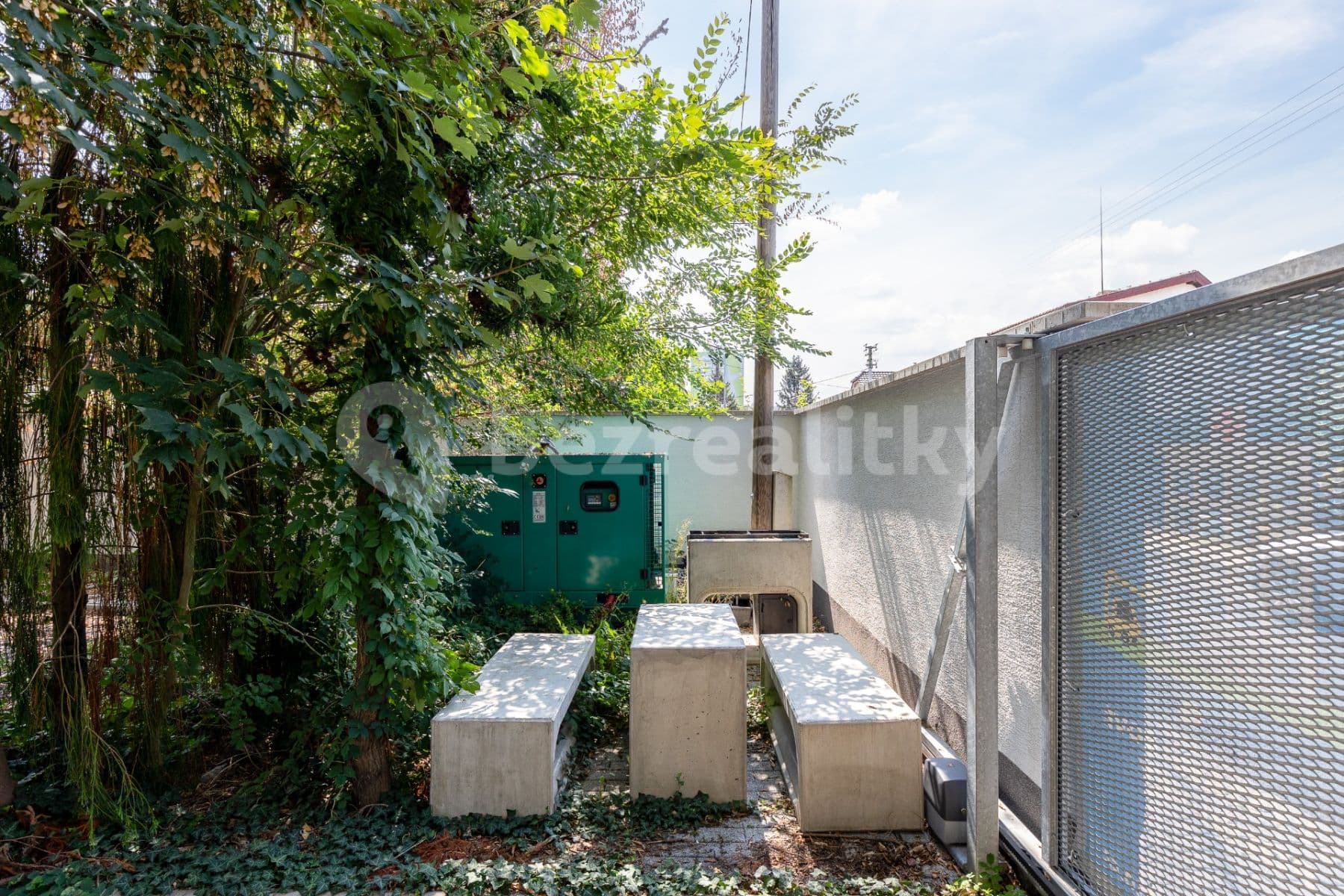 Prenájom kancelárie 30 m², Vojtěšská, Neratovice, Středočeský kraj Prenájom kancelárie 30 m², Vojtěšská, Neratovice, Středočeský kraj