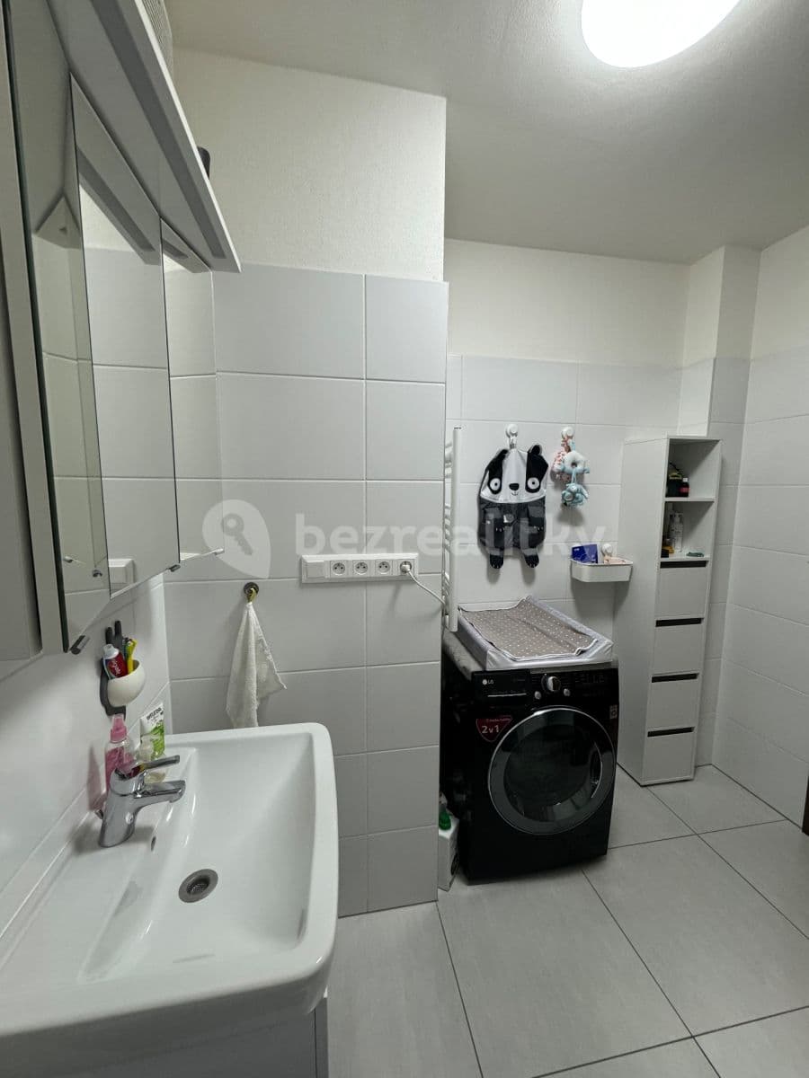 Prenájom bytu 3-izbový 80 m², Moskalykova, Brno, Jihomoravský kraj Prenájom bytu 3-izbový 80 m², Moskalykova, Brno, Jihomoravský kraj
