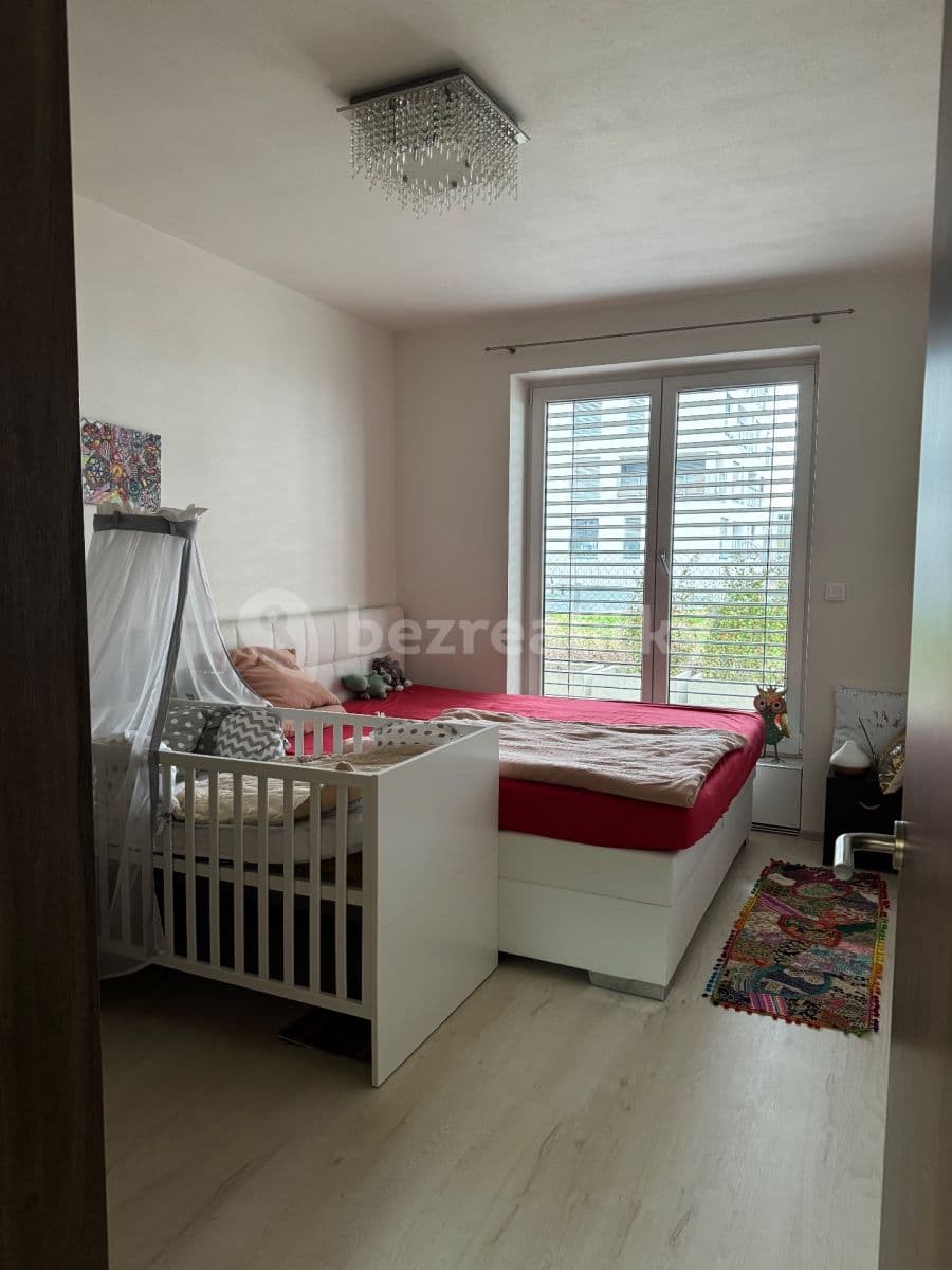 Prenájom bytu 3-izbový 80 m², Moskalykova, Brno, Jihomoravský kraj Prenájom bytu 3-izbový 80 m², Moskalykova, Brno, Jihomoravský kraj