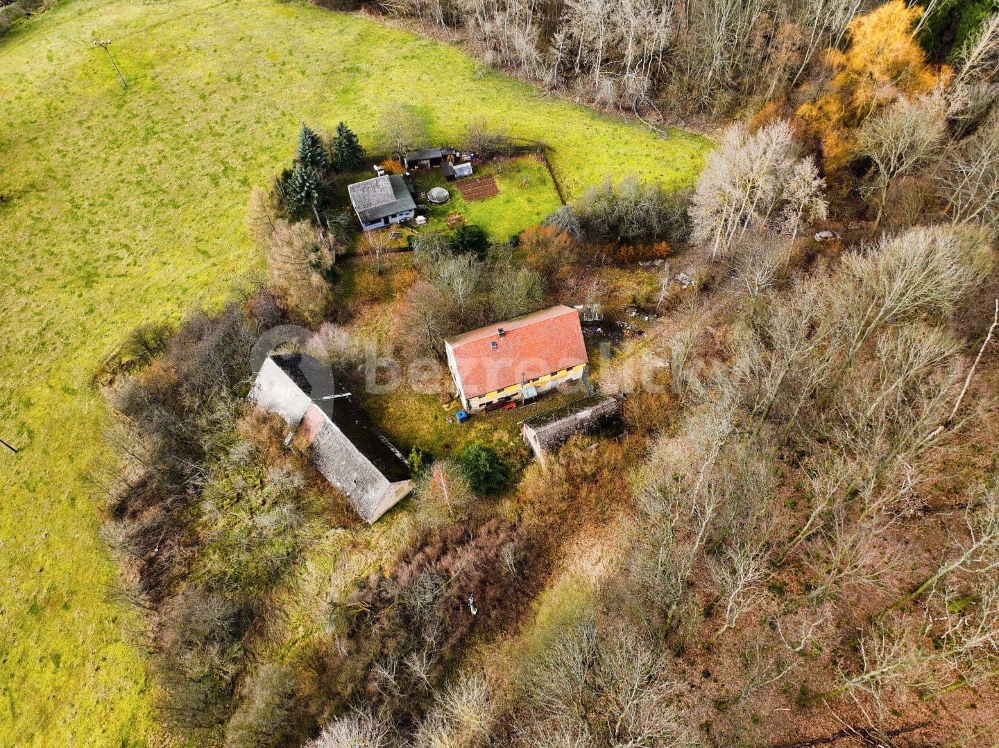 Predaj domu 240 m², pozemek 781 m², Lovečkovice, Ústecký kraj