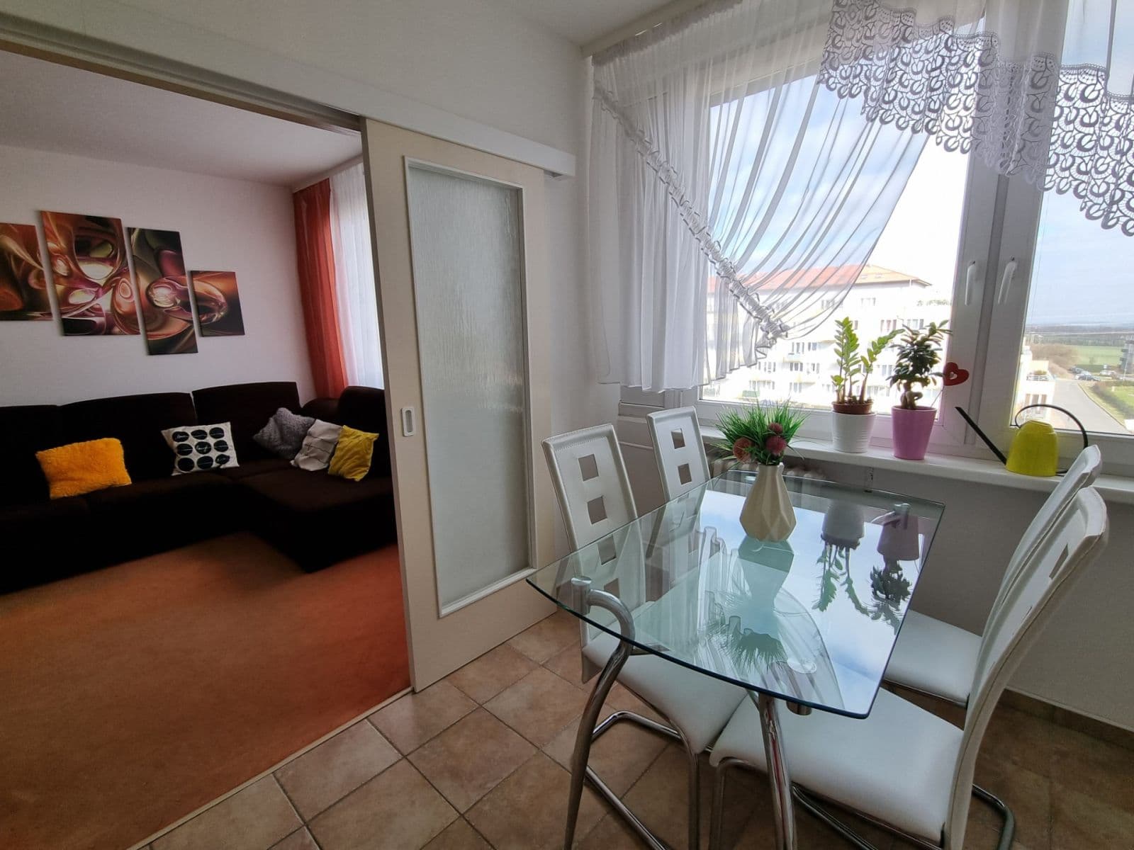 Prenájom bytu 3-izbový 68 m², Jerevanská, Kladno, Středočeský kraj Prenájom bytu 3-izbový 68 m², Jerevanská, Kladno, Středočeský kraj