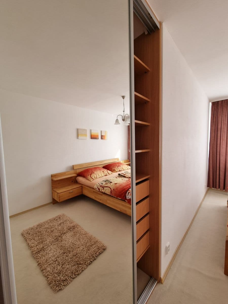 Prenájom bytu 3-izbový 68 m², Jerevanská, Kladno, Středočeský kraj Prenájom bytu 3-izbový 68 m², Jerevanská, Kladno, Středočeský kraj