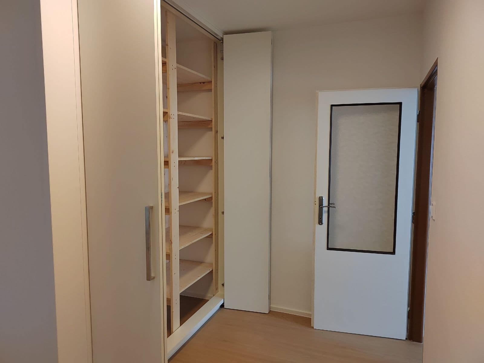 Prenájom bytu 2-izbový 56 m², Pražská, Znojmo, Jihomoravský kraj Prenájom bytu 2-izbový 56 m², Pražská, Znojmo, Jihomoravský kraj