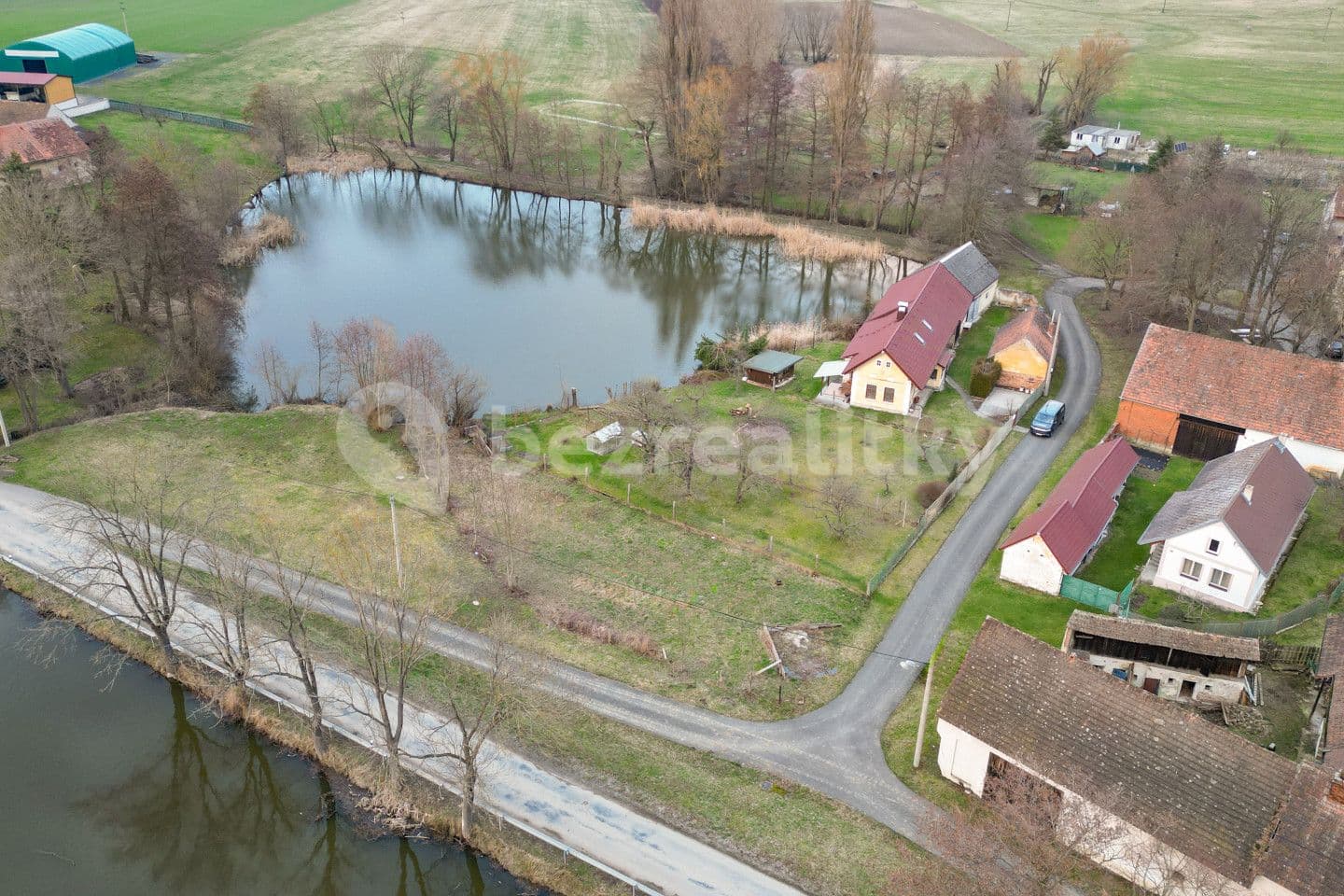 Predaj domu 360 m², pozemek 951 m², Ježovy, Plzeňský kraj