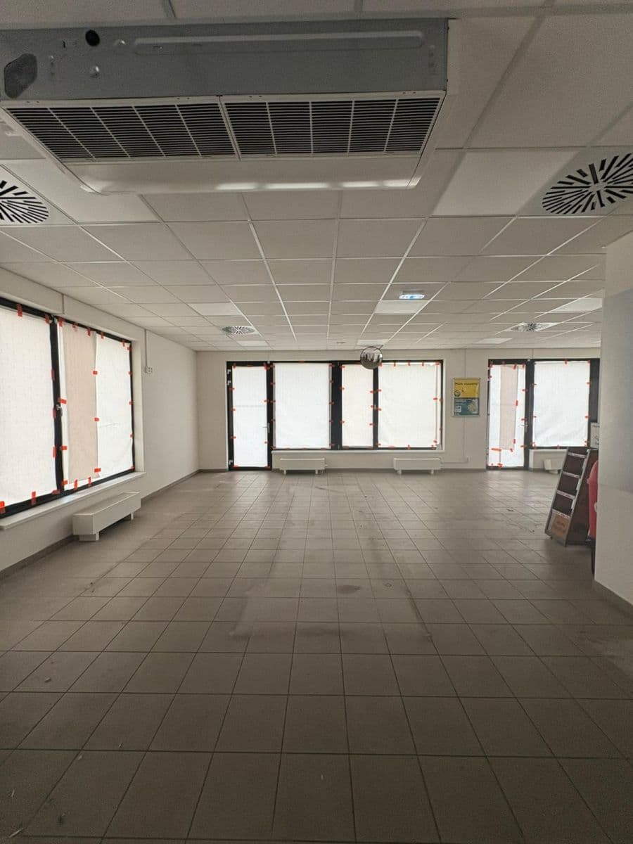 Prenájom nebytového priestoru 98 m², Pod Zahrady, Přezletice, Středočeský kraj Prenájom nebytového priestoru 98 m², Pod Zahrady, Přezletice, Středočeský kraj