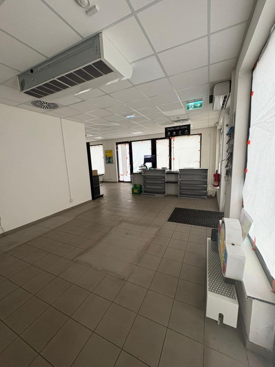 Prenájom nebytového priestoru 98 m², Pod Zahrady, Přezletice, Středočeský kraj Prenájom nebytového priestoru 98 m², Pod Zahrady, Přezletice, Středočeský kraj