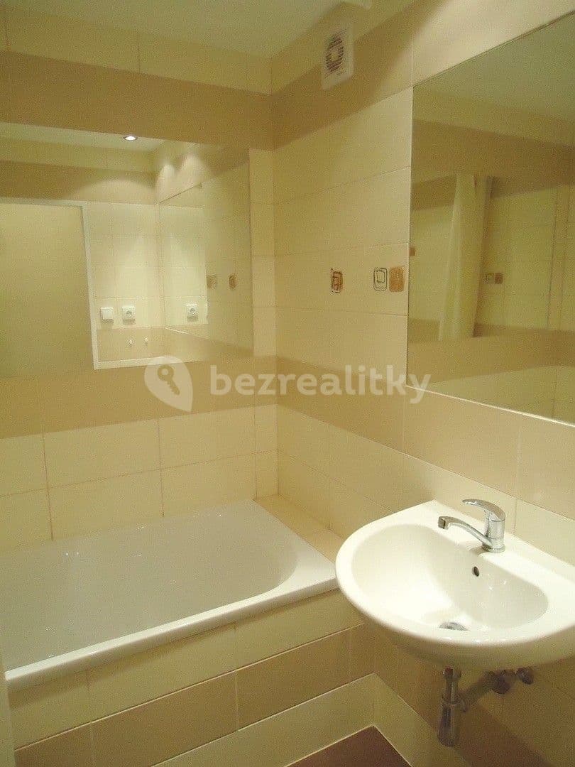 Prenájom bytu 1-izbový 32 m², Milíčova, Praha, Praha Prenájom bytu 1-izbový 32 m², Milíčova, Praha, Praha