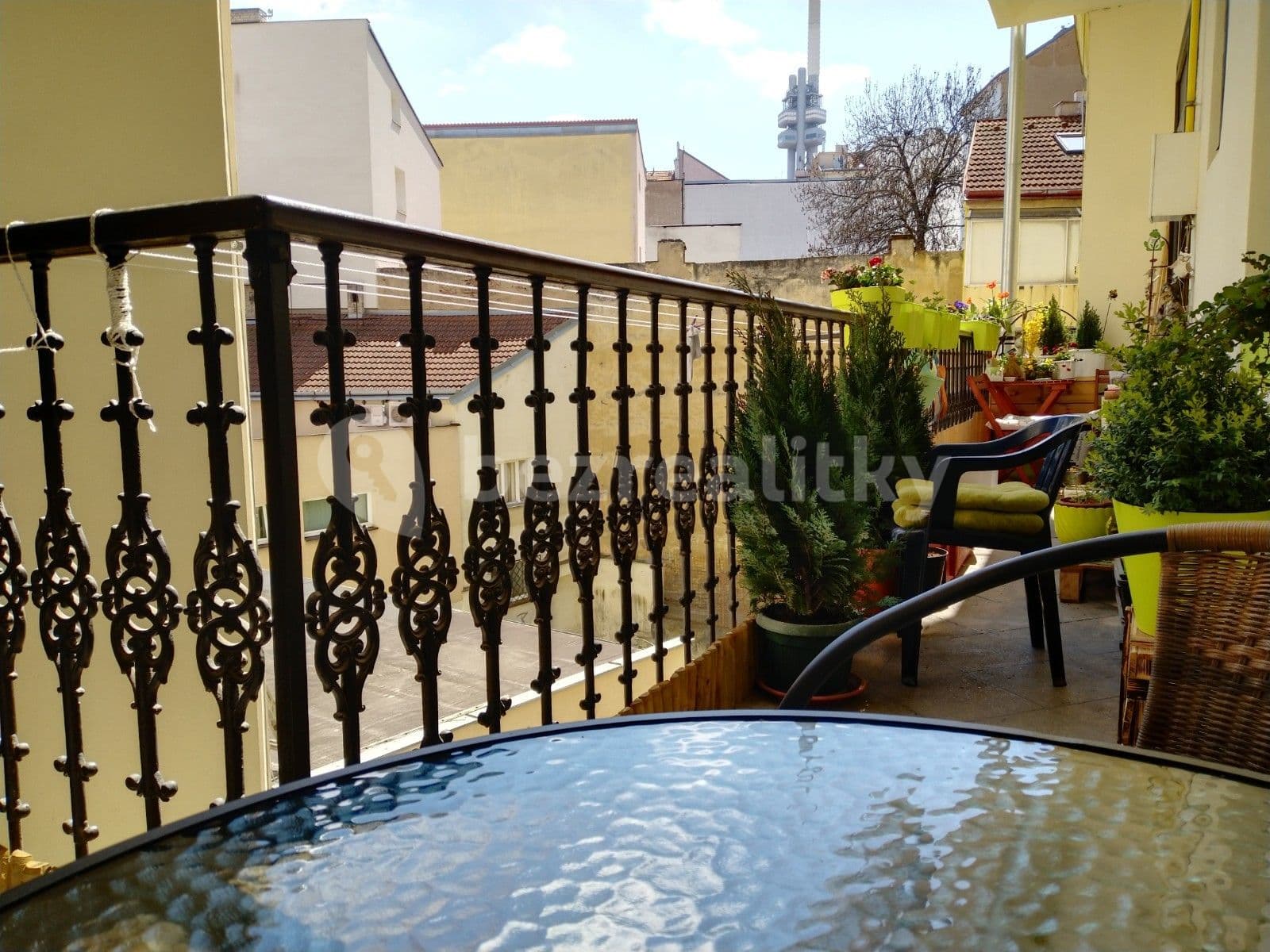 Prenájom bytu 1-izbový 32 m², Milíčova, Praha, Praha Prenájom bytu 1-izbový 32 m², Milíčova, Praha, Praha