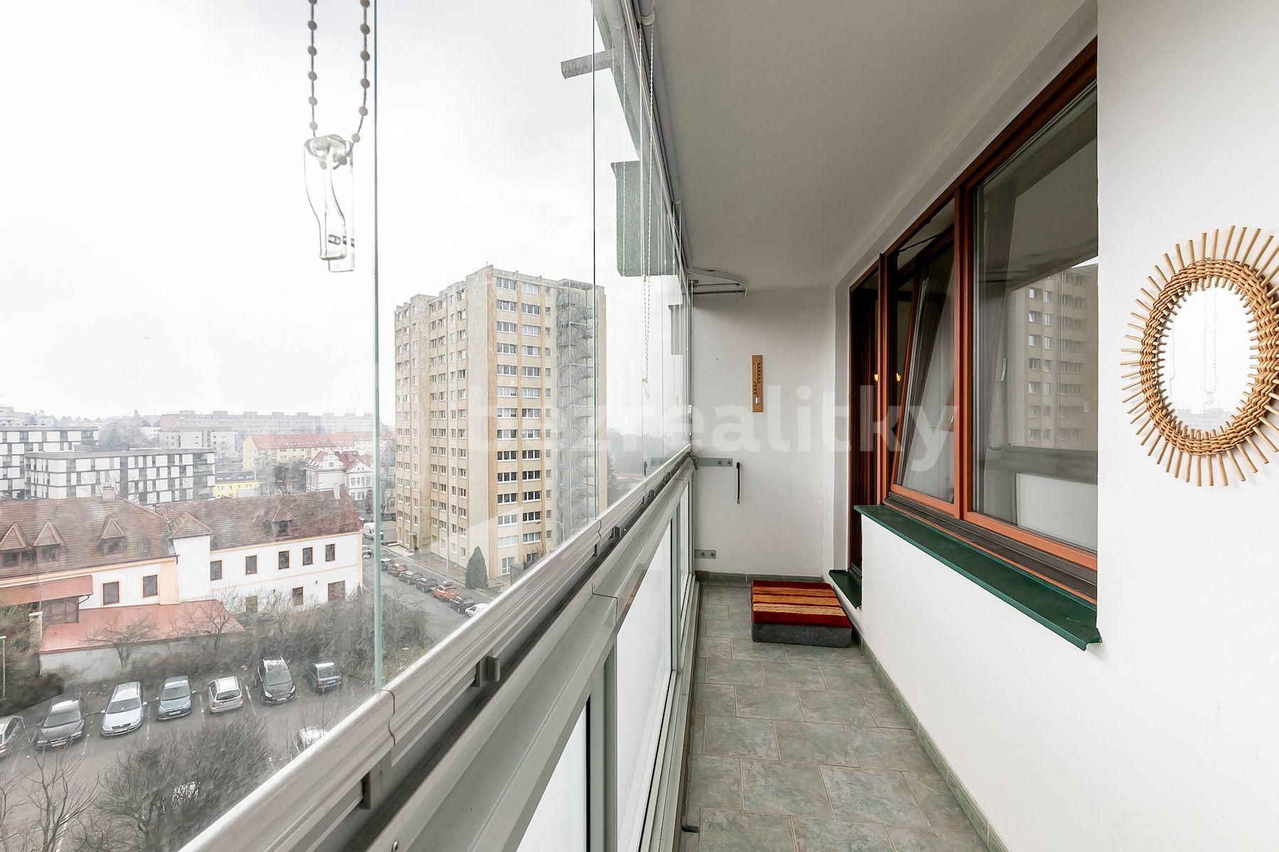 Predaj bytu 3-izbový 85 m², Děčínská, Praha, Praha