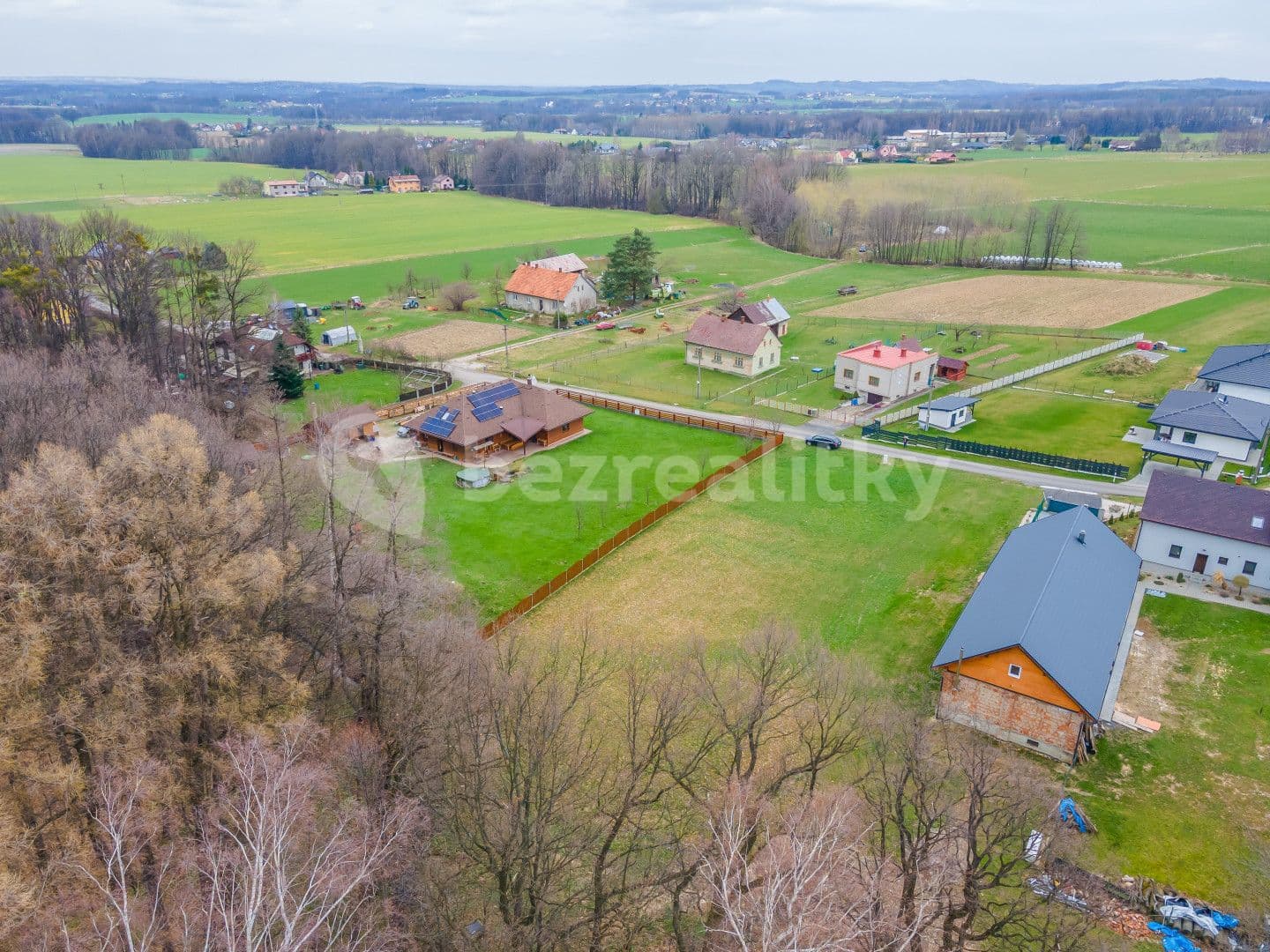 Predaj pozemku 2.183 m², Dobratice, Moravskoslezský kraj