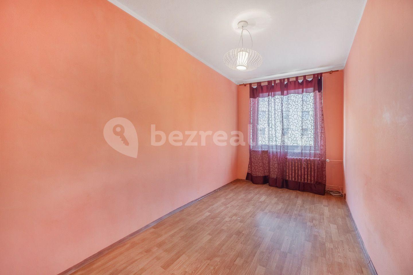 Predaj bytu 4-izbový 99 m², Pod školou, Teplice, Ústecký kraj