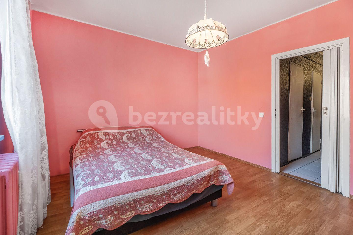 Predaj bytu 4-izbový 99 m², Pod školou, Teplice, Ústecký kraj