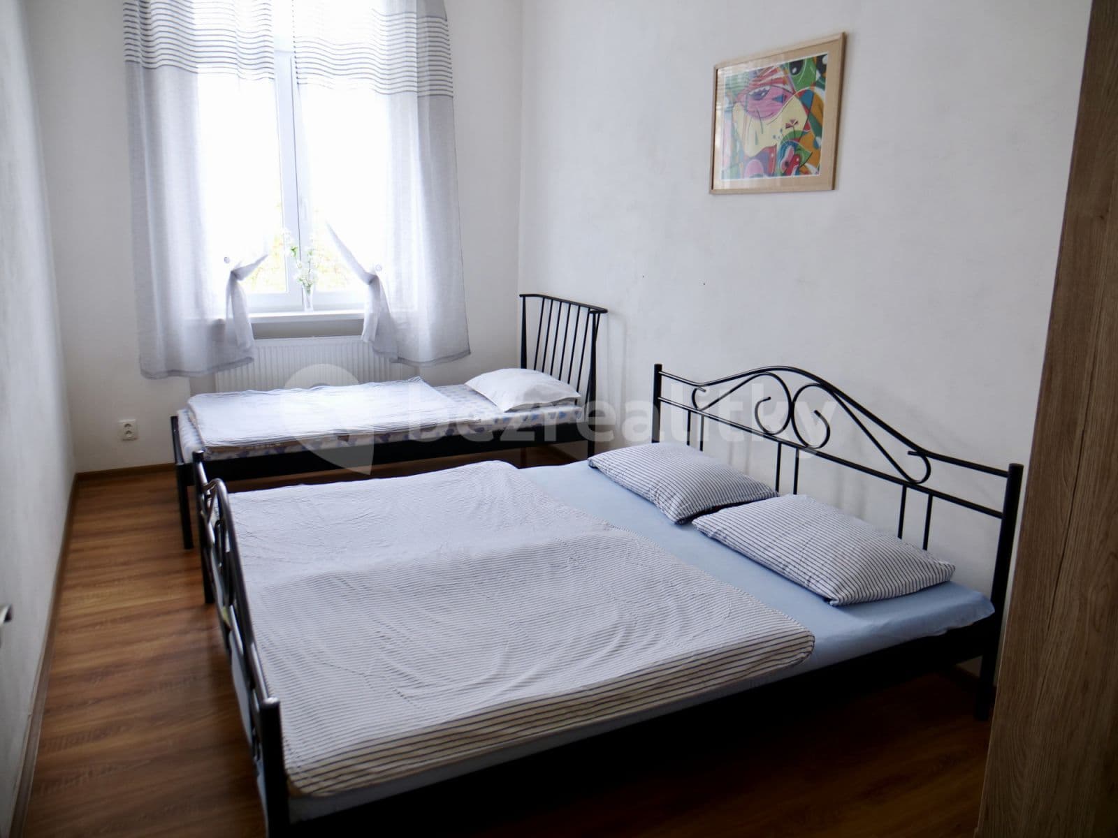 Prenájom bytu 1-izbový 48 m², Ruská, Teplice, Ústecký kraj