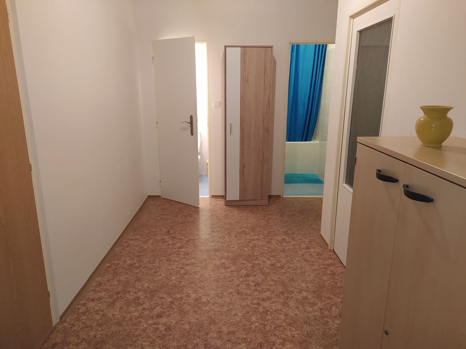 Prenájom bytu 80 m², Voskovcova, Praha, Praha Prenájom bytu 80 m², Voskovcova, Praha, Praha