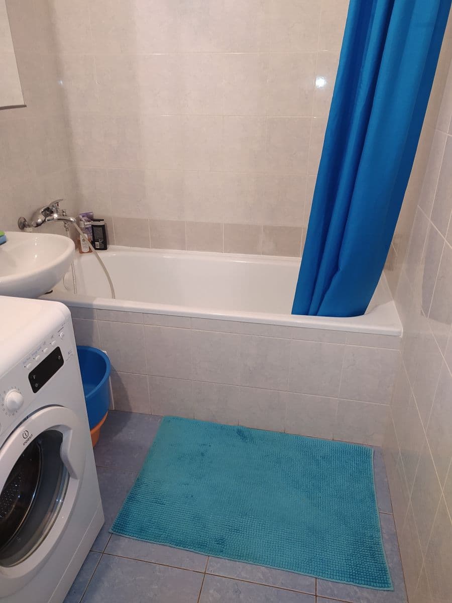 Prenájom bytu 80 m², Voskovcova, Praha, Praha Prenájom bytu 80 m², Voskovcova, Praha, Praha