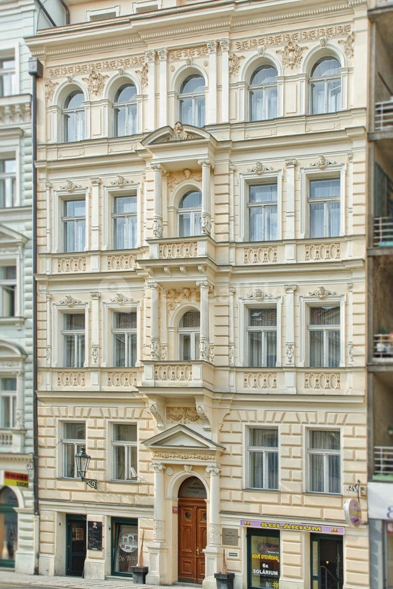 Prenájom bytu 1-izbový 38 m², Masná, Praha, Praha