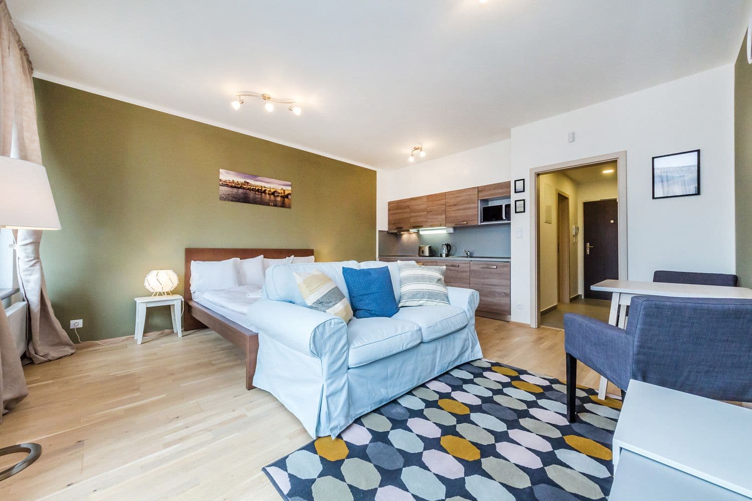 Prenájom bytu 30 m², V Háji, Praha, Praha Prenájom bytu 30 m², V Háji, Praha, Praha