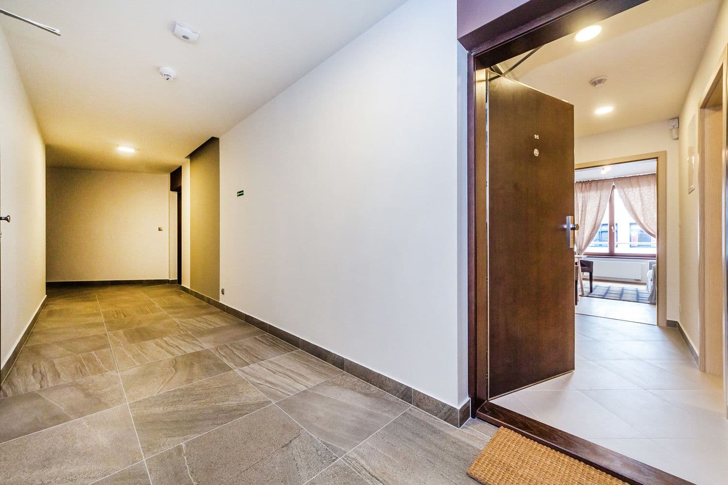 Prenájom bytu 30 m², V Háji, Praha, Praha Prenájom bytu 30 m², V Háji, Praha, Praha