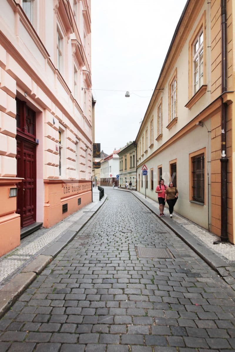 Prenájom bytu 112 m², Ostrovní, Praha, Praha Prenájom bytu 112 m², Ostrovní, Praha, Praha