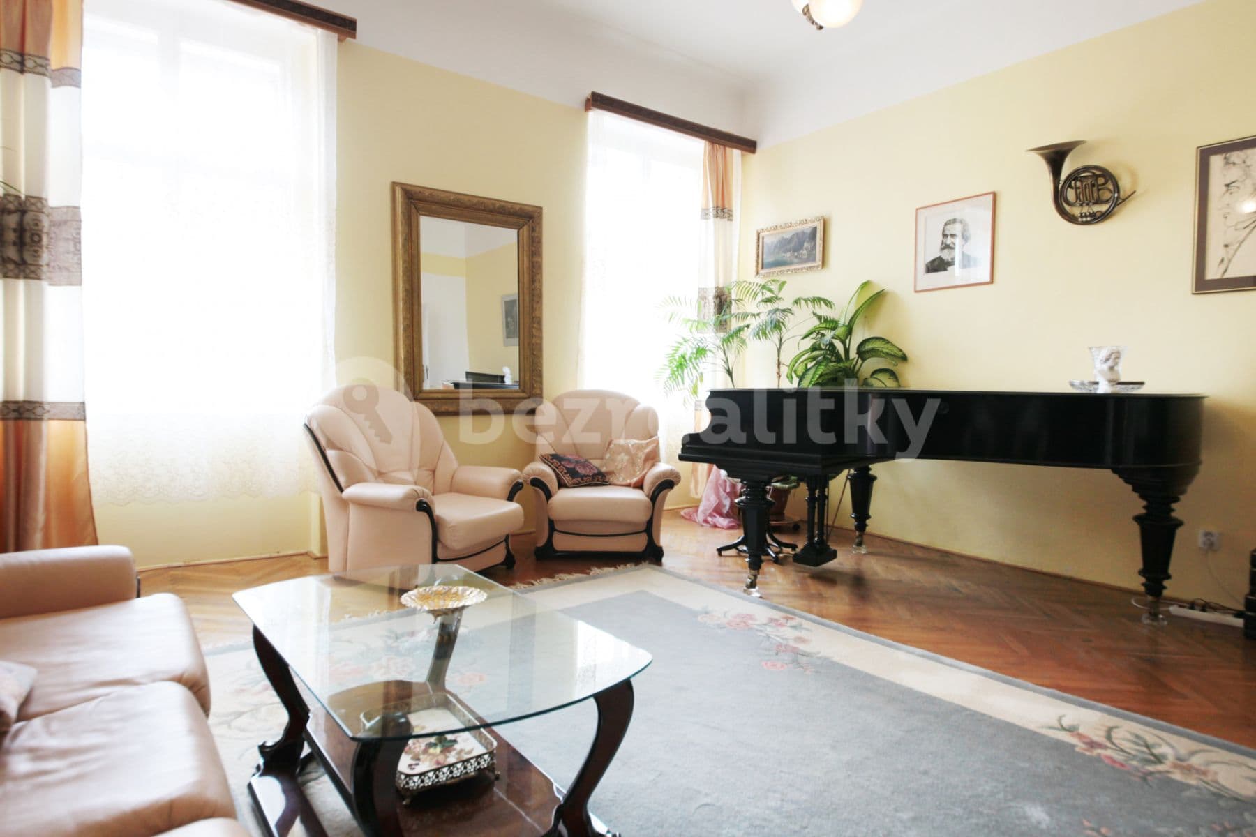 Prenájom bytu 112 m², Ostrovní, Praha, Praha Prenájom bytu 112 m², Ostrovní, Praha, Praha