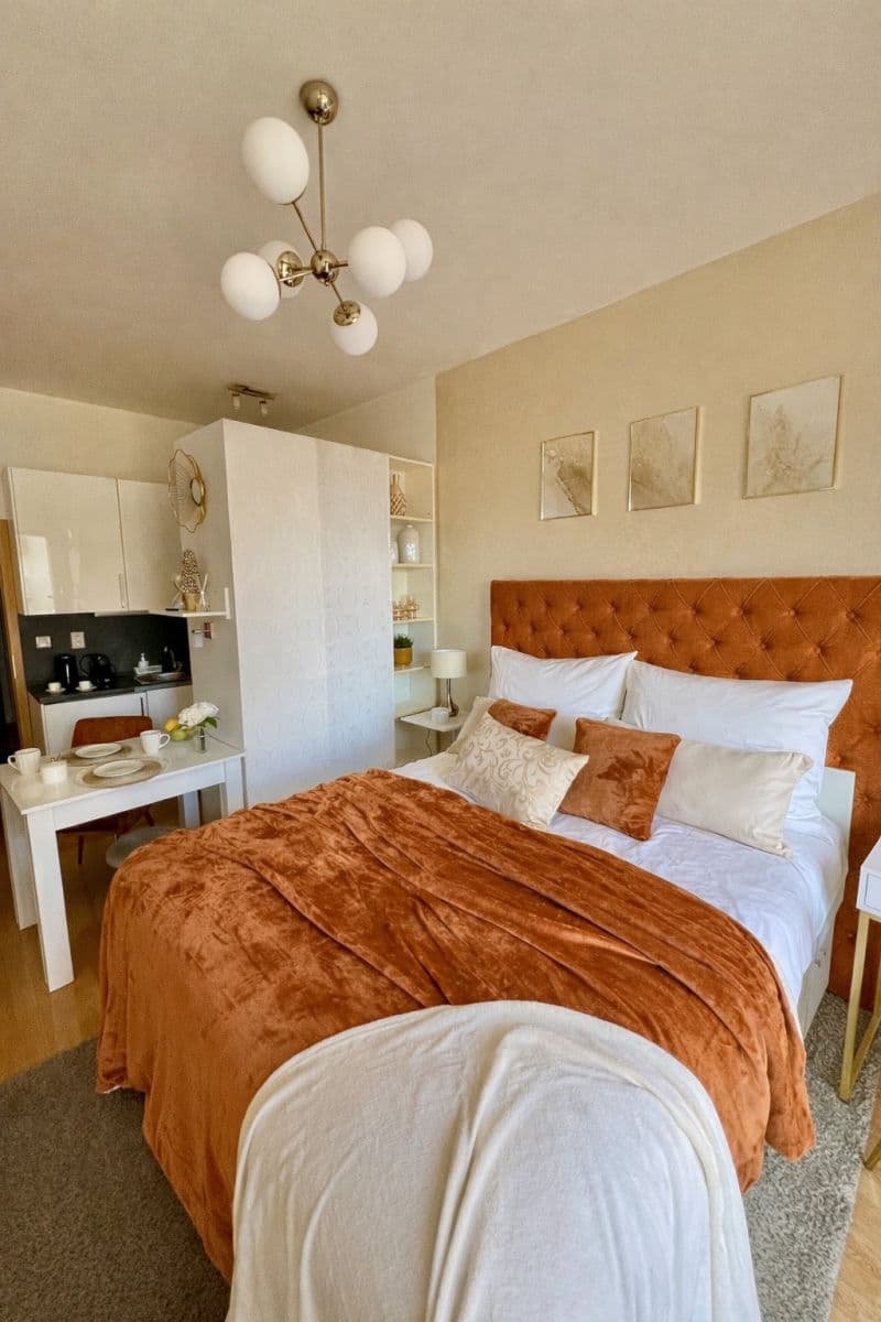 Prenájom bytu 30 m², Jeřabinová, Praha, Praha Prenájom bytu 30 m², Jeřabinová, Praha, Praha