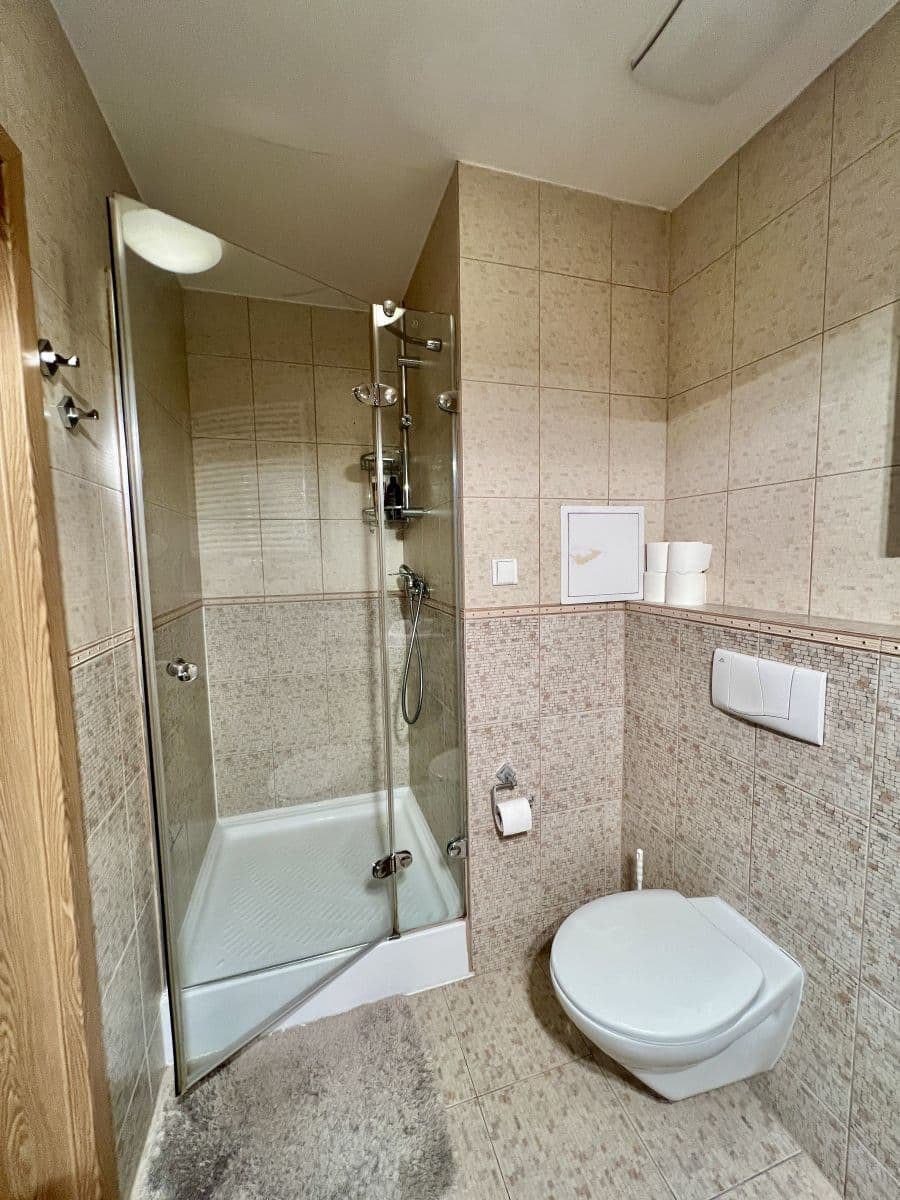 Prenájom bytu 30 m², Jeřabinová, Praha, Praha Prenájom bytu 30 m², Jeřabinová, Praha, Praha
