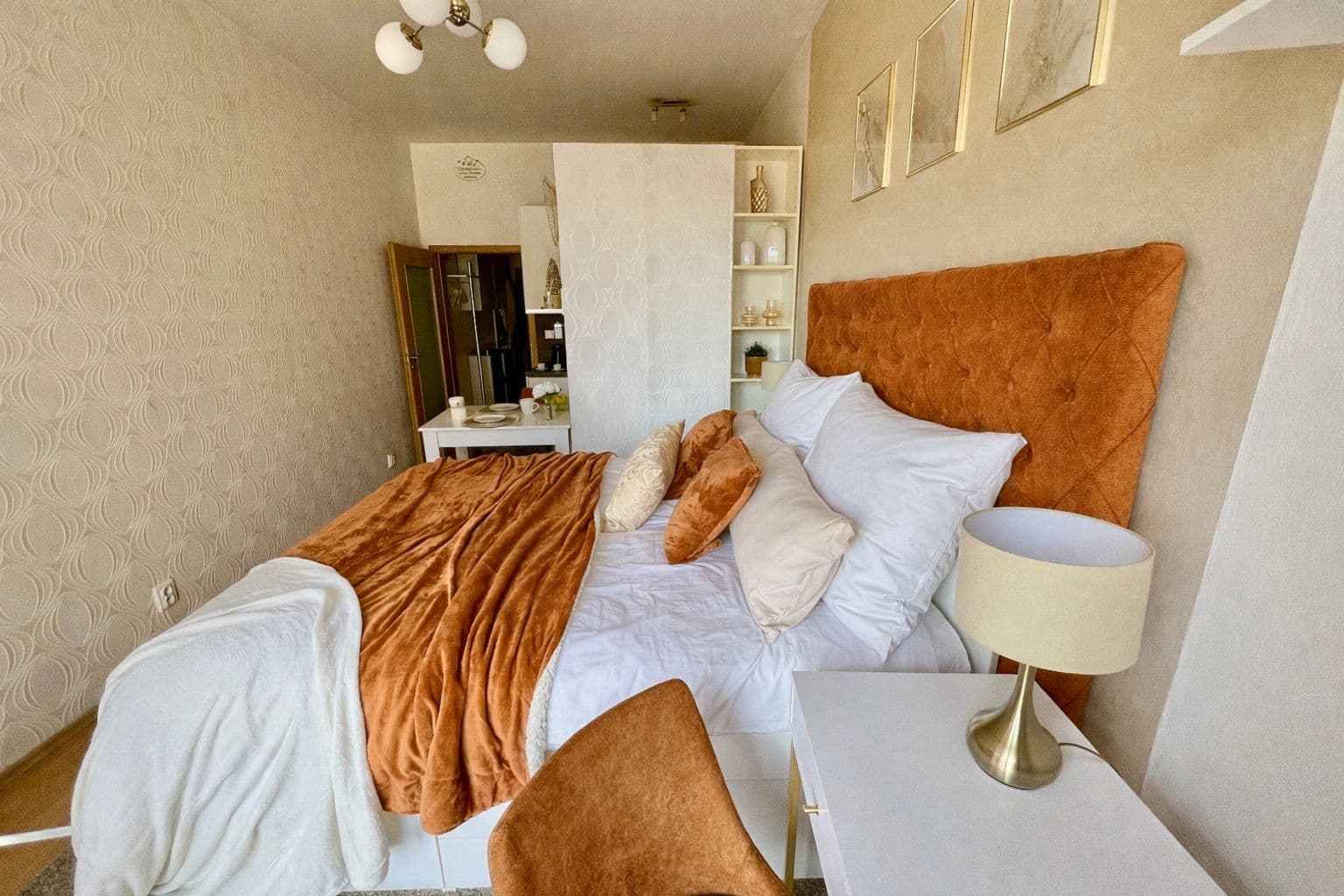 Prenájom bytu 30 m², Jeřabinová, Praha, Praha Prenájom bytu 30 m², Jeřabinová, Praha, Praha