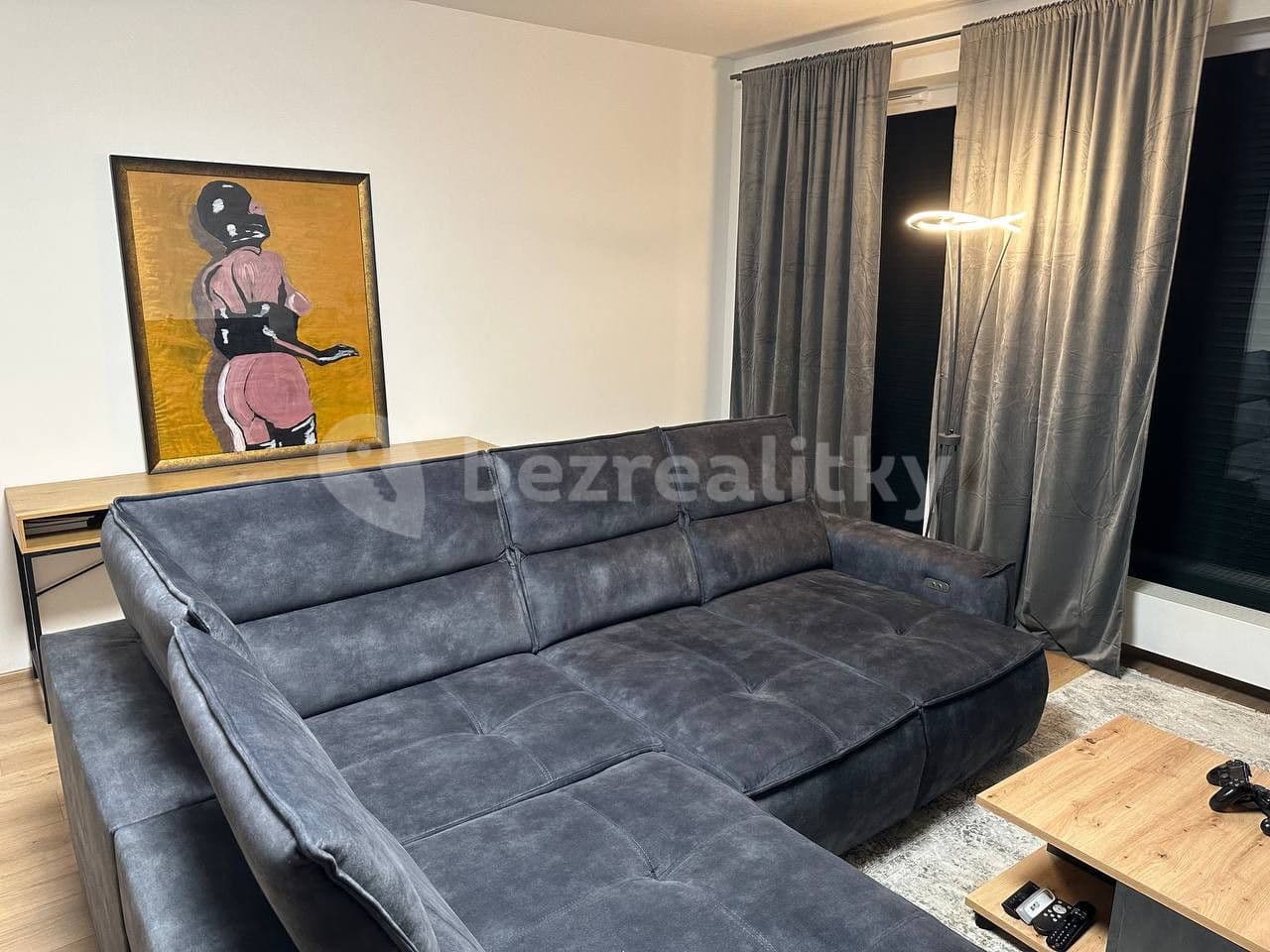 Prenájom bytu 2-izbový 80 m², Zapova, Praha, Praha