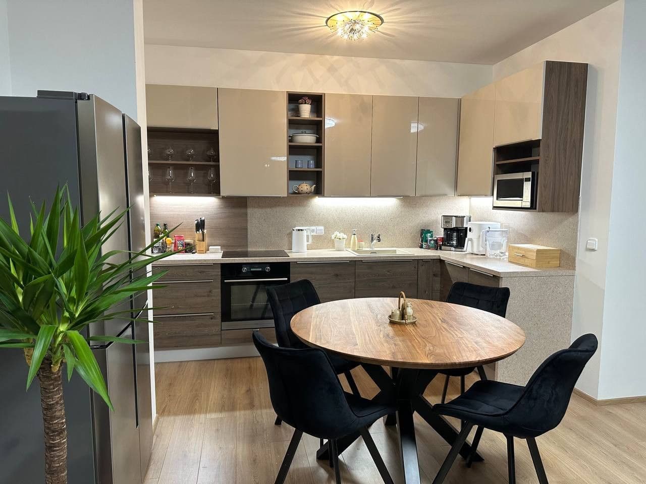 Prenájom bytu 80 m², Zapova, Praha, Praha Prenájom bytu 80 m², Zapova, Praha, Praha