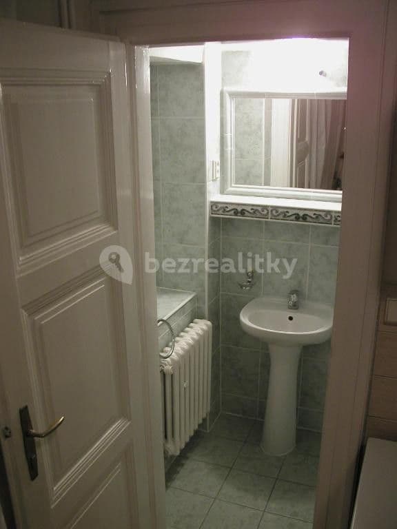 Prenájom bytu 1-izbový 43 m², Gorkého, Bratislava - mestská časť Staré Mesto, Bratislavský kraj