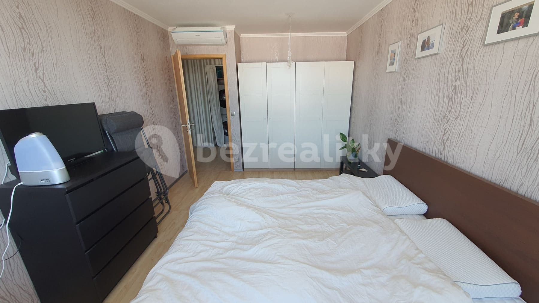 Prenájom bytu 3-izbový 85 m², Bajkalská A, Nové Mesto, Bratislavský kraj