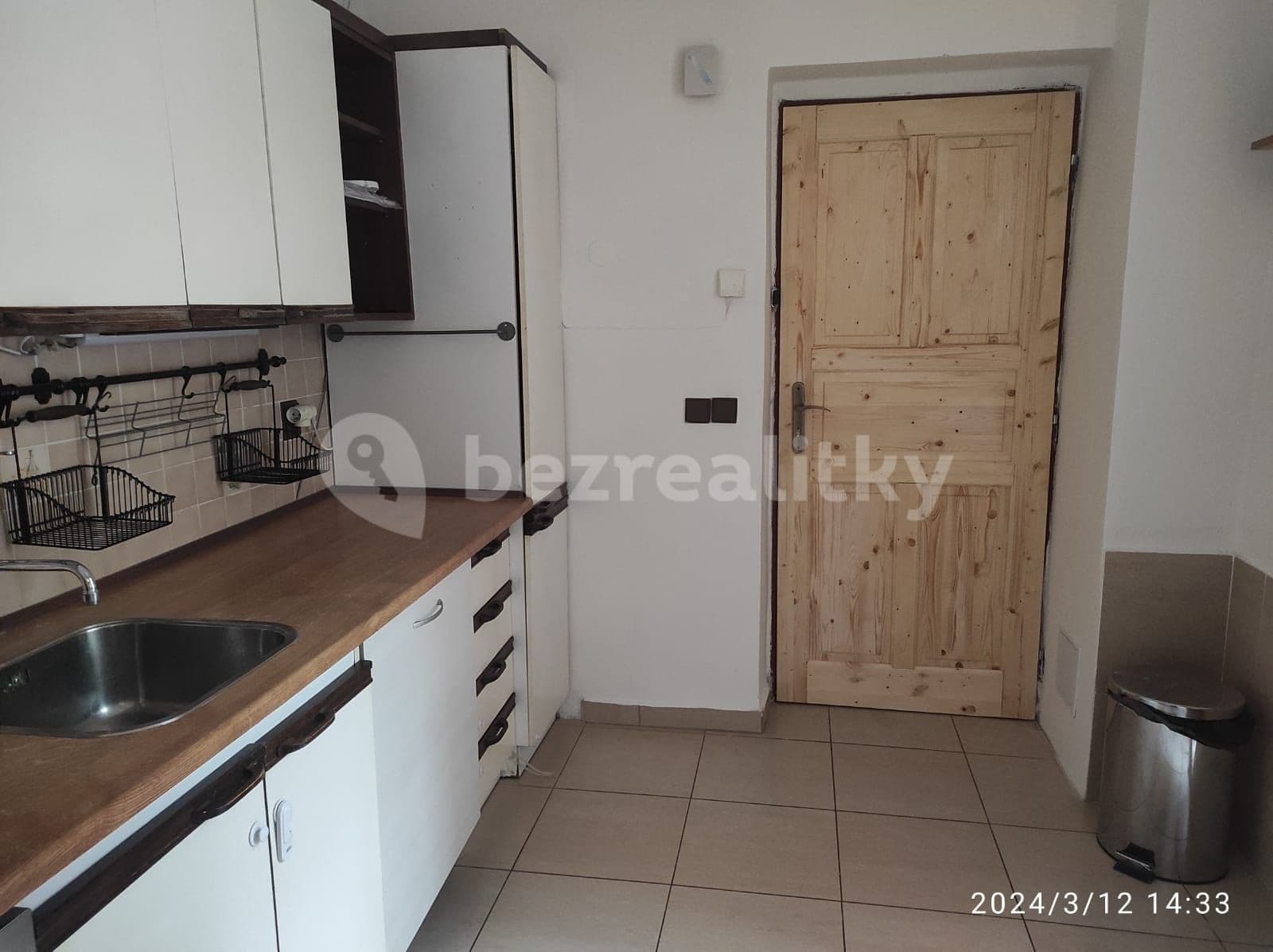 Prenájom bytu 2-izbový 58 m², Na Pěšinách, Praha, Praha Prenájom bytu 2-izbový 58 m², Na Pěšinách, Praha, Praha