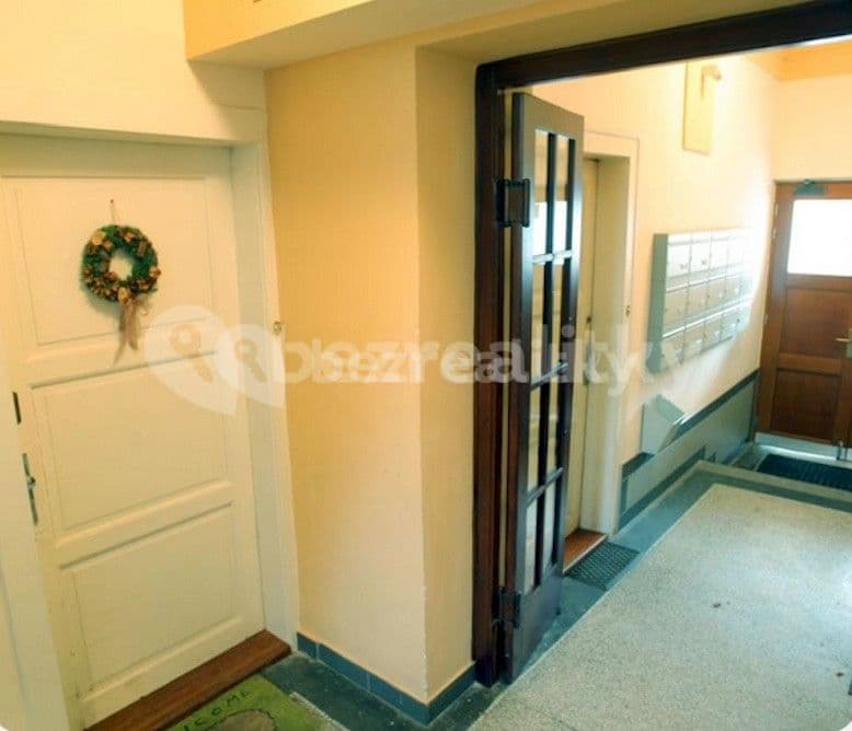 Prenájom bytu 2-izbový 48 m², Jičínská, Praha, Praha Prenájom bytu 2-izbový 48 m², Jičínská, Praha, Praha