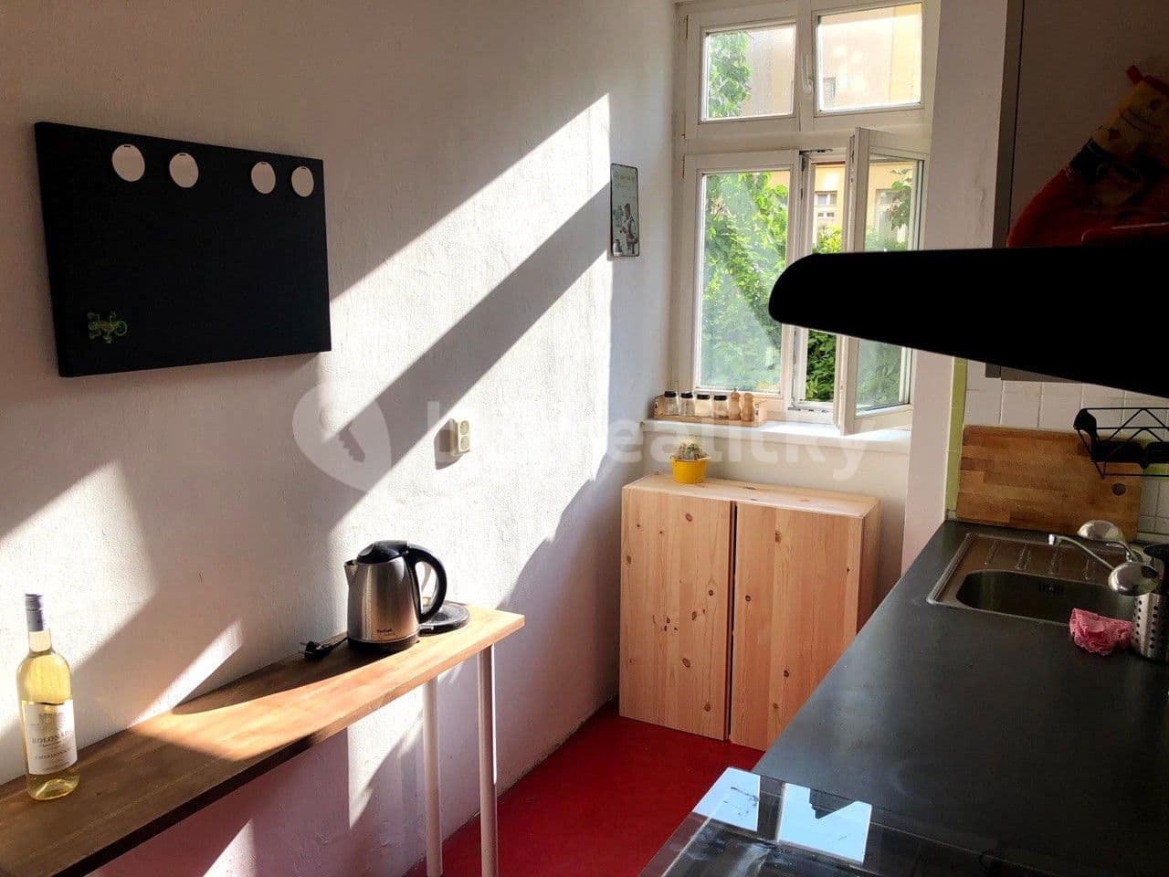 Prenájom bytu 2-izbový 48 m², Jičínská, Praha, Praha Prenájom bytu 2-izbový 48 m², Jičínská, Praha, Praha