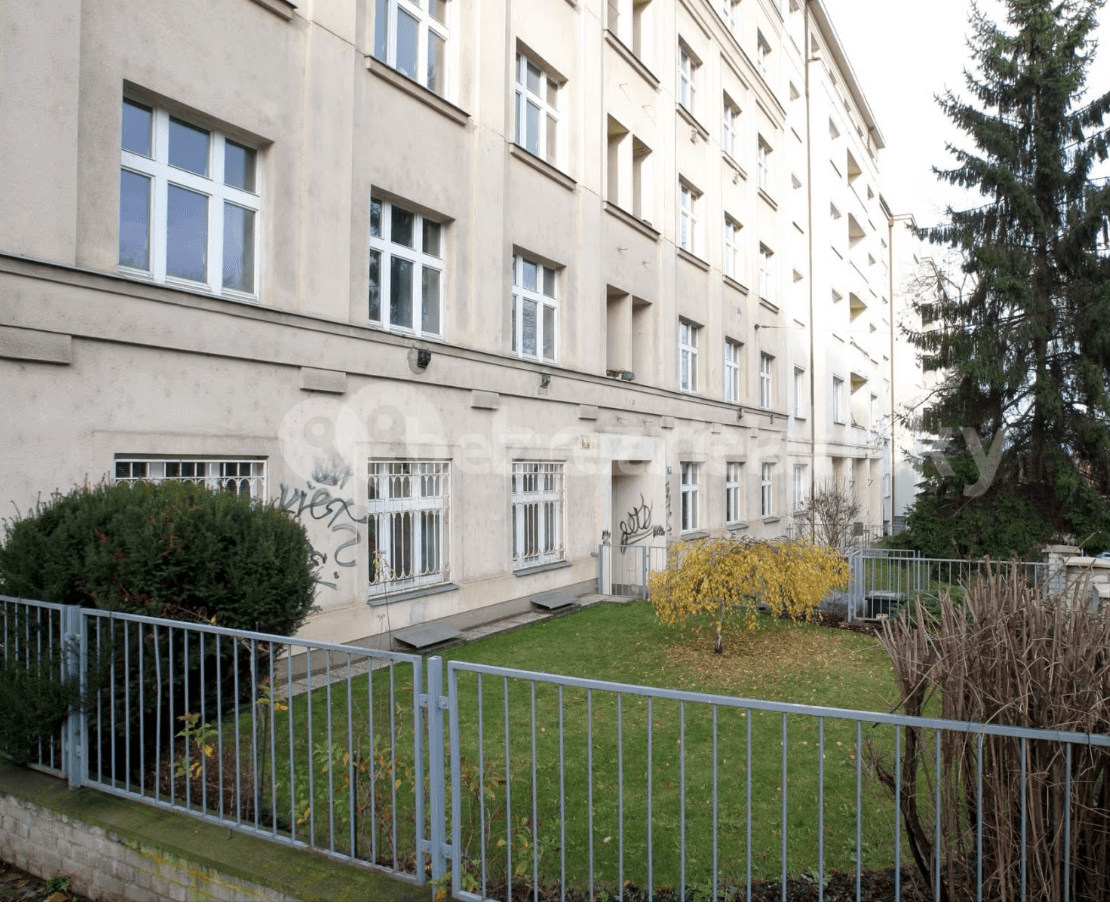 Prenájom bytu 2-izbový 48 m², Jičínská, Praha, Praha Prenájom bytu 2-izbový 48 m², Jičínská, Praha, Praha