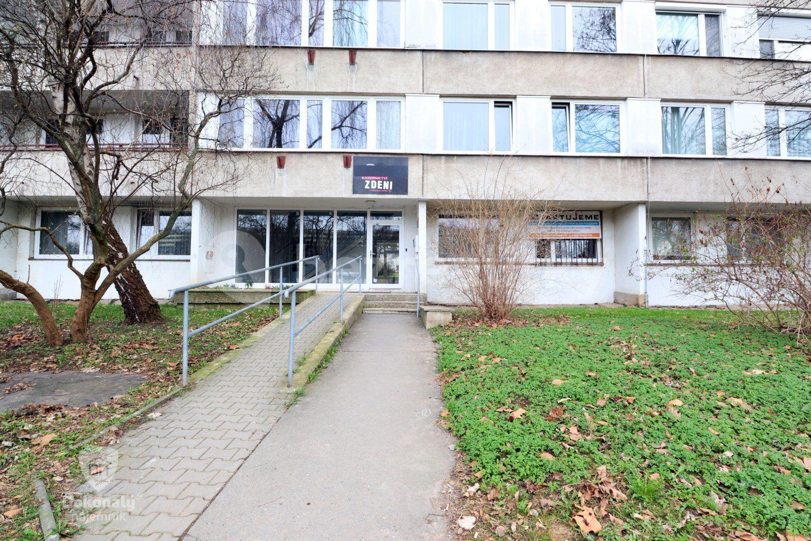 Prenájom bytu 3-izbový 73 m², Vysočanská, Praha, Praha
