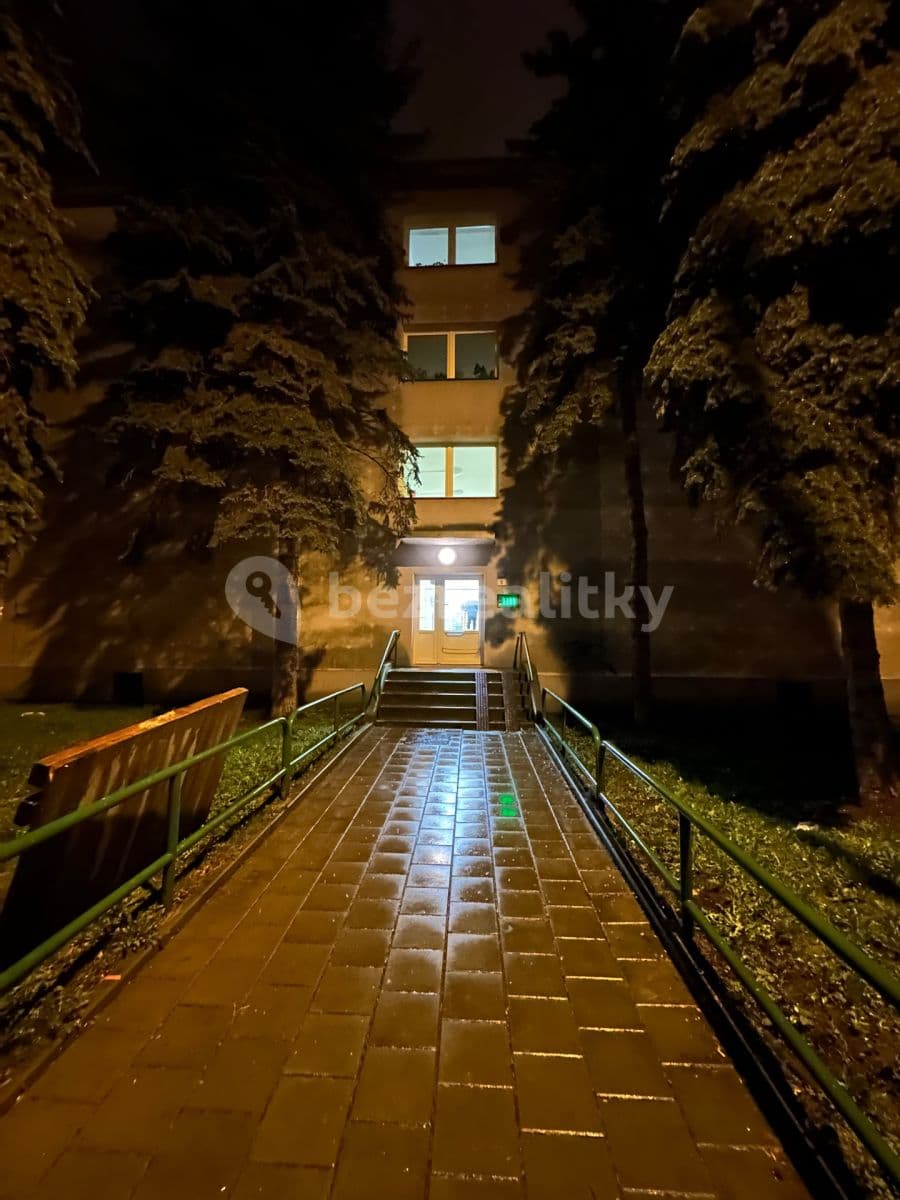 Prenájom bytu 1-izbový 50 m², Tománkova, Přerov, Olomoucký kraj