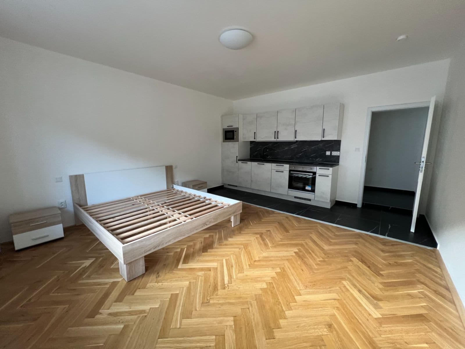 Prenájom bytu 1-izbový 30 m², třída Dukelských hrdinů, Jáchymov, Karlovarský kraj Prenájom bytu 1-izbový 30 m², třída Dukelských hrdinů, Jáchymov, Karlovarský kraj