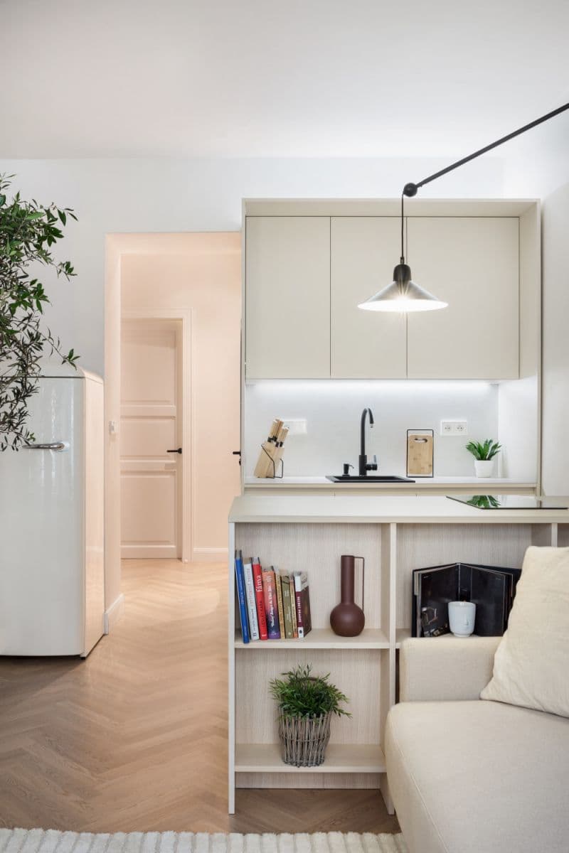 Prenájom bytu 35 m², Sevastopolská, Praha, Praha Prenájom bytu 35 m², Sevastopolská, Praha, Praha