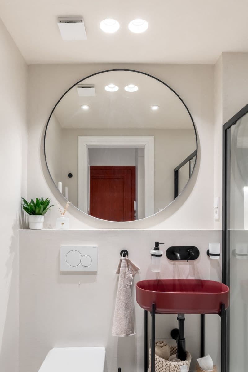 Prenájom bytu 35 m², Sevastopolská, Praha, Praha Prenájom bytu 35 m², Sevastopolská, Praha, Praha