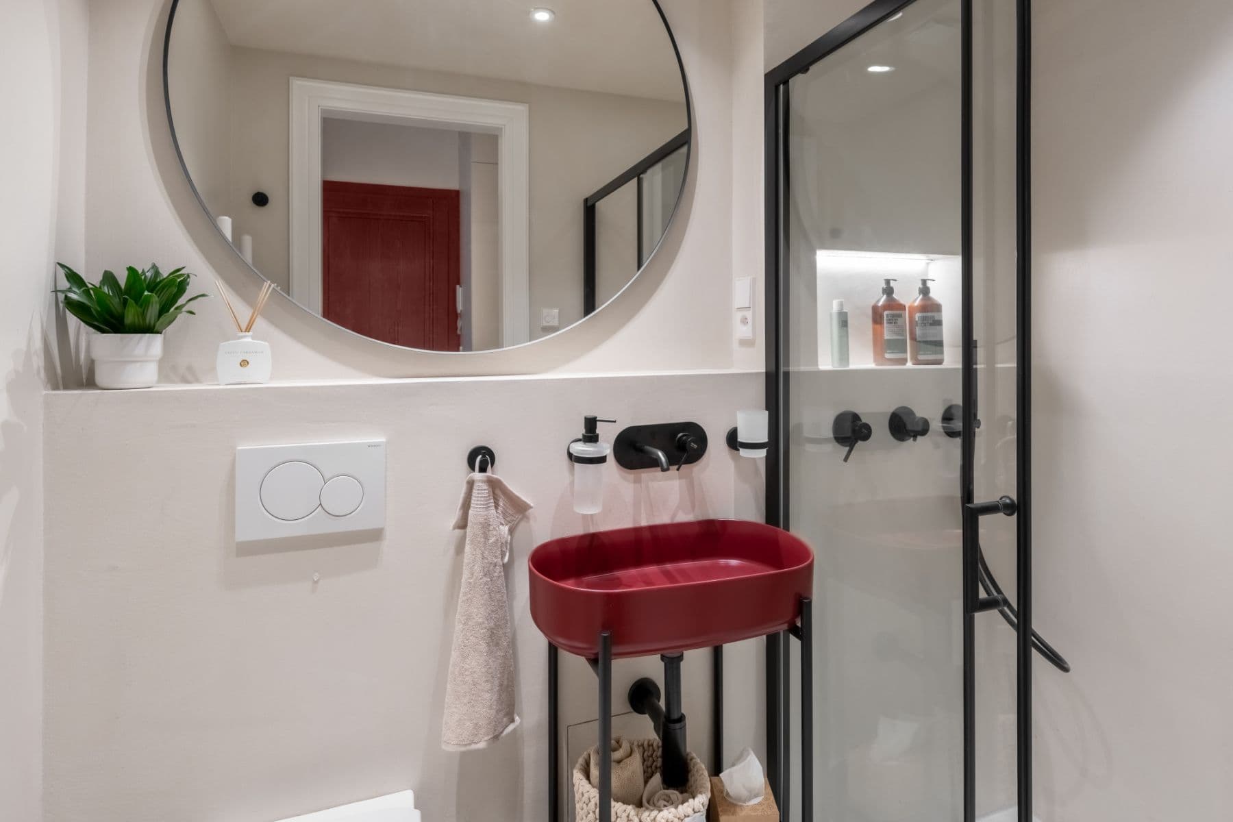 Prenájom bytu 35 m², Sevastopolská, Praha, Praha Prenájom bytu 35 m², Sevastopolská, Praha, Praha