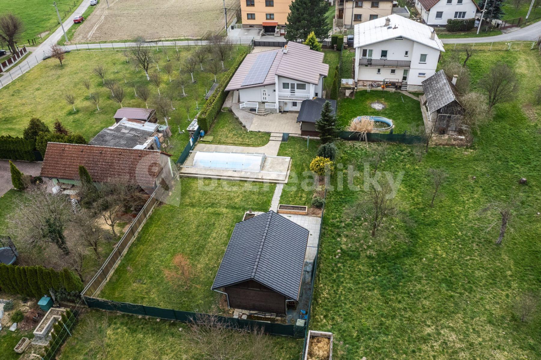 Predaj domu 160 m², pozemek 1.183 m², Záhumenní, Lukoveček, Zlínský kraj