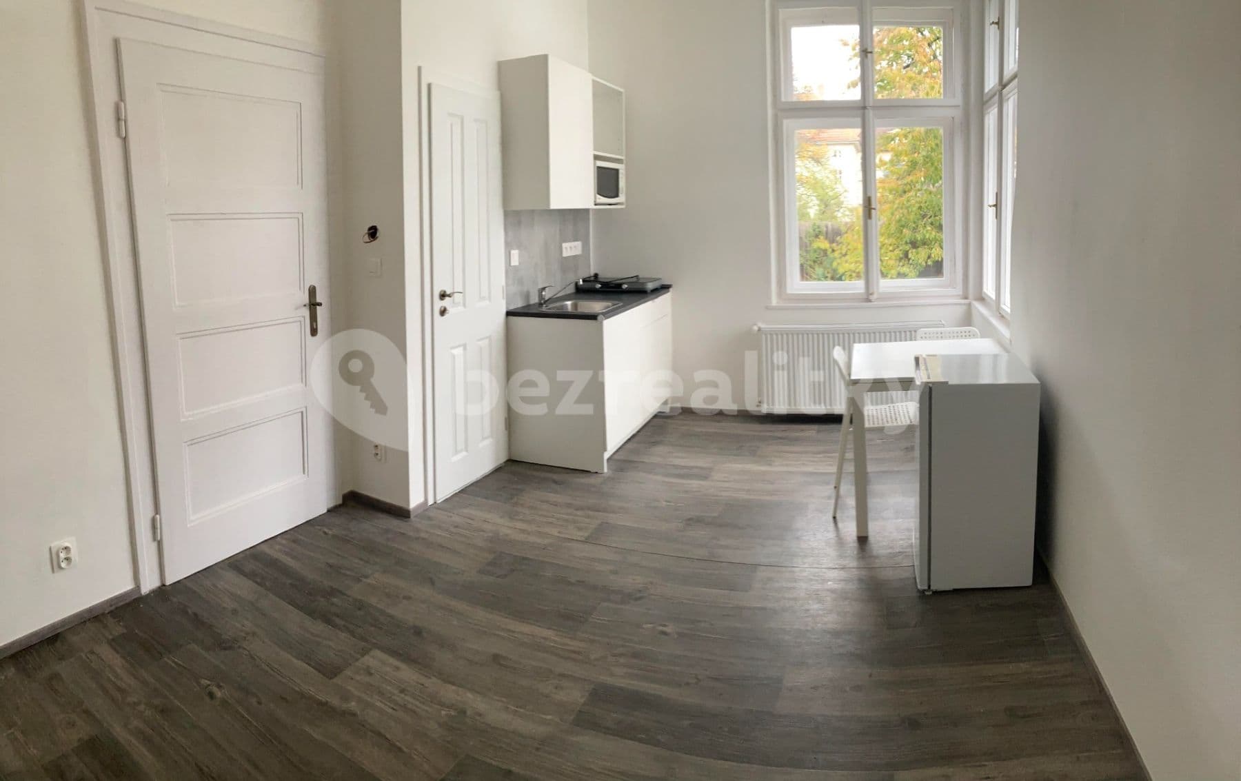 Prenájom bytu 1-izbový 20 m², Lužova, Brno, Jihomoravský kraj Prenájom bytu 1-izbový 20 m², Lužova, Brno, Jihomoravský kraj