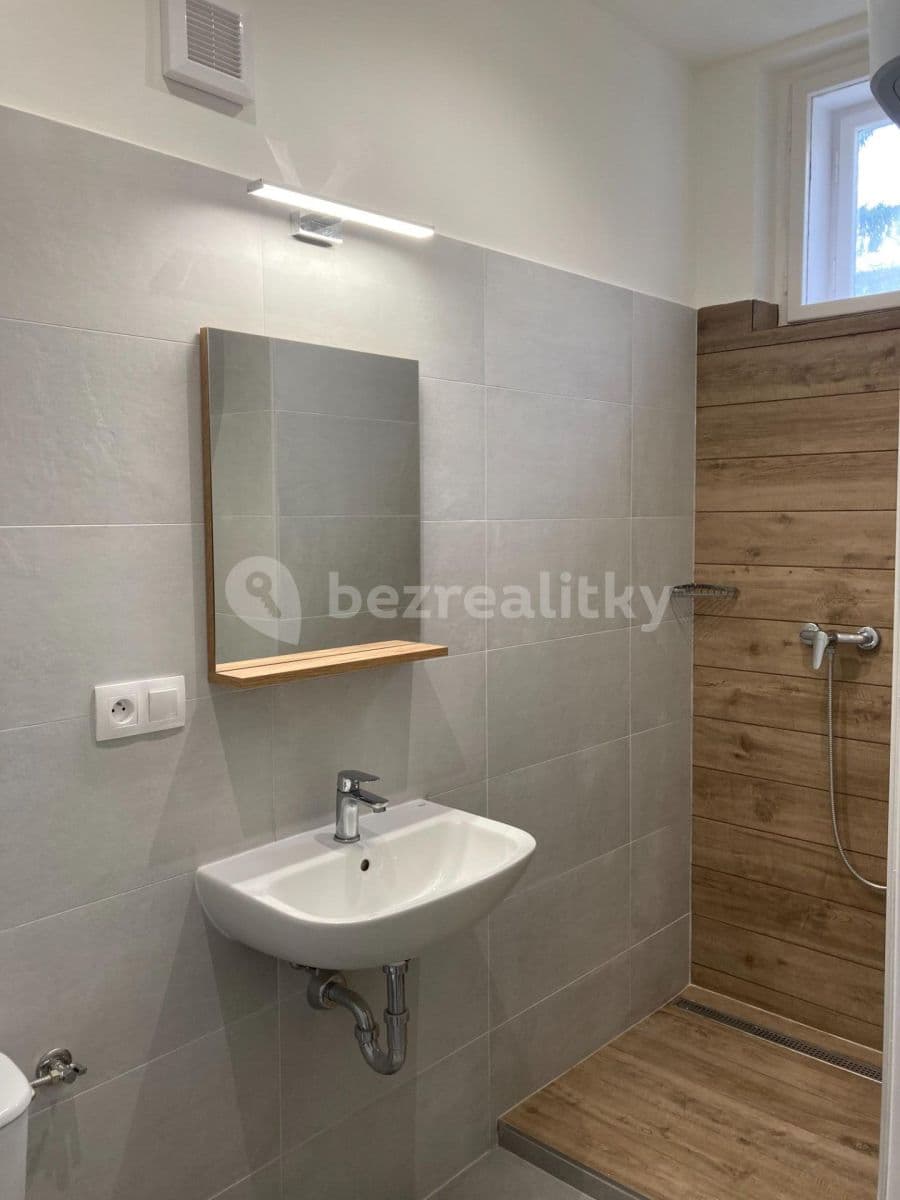 Prenájom bytu 1-izbový 20 m², Lužova, Brno, Jihomoravský kraj Prenájom bytu 1-izbový 20 m², Lužova, Brno, Jihomoravský kraj