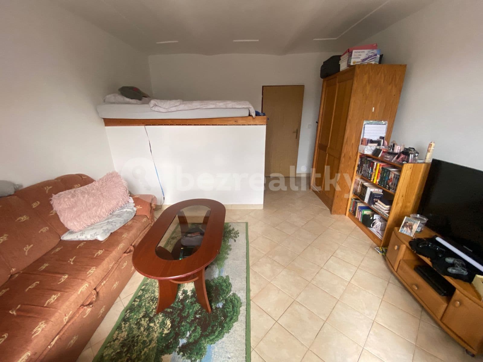 Prenájom bytu 1-izbový 37 m², Husova, Zlonice, Středočeský kraj Prenájom bytu 1-izbový 37 m², Husova, Zlonice, Středočeský kraj