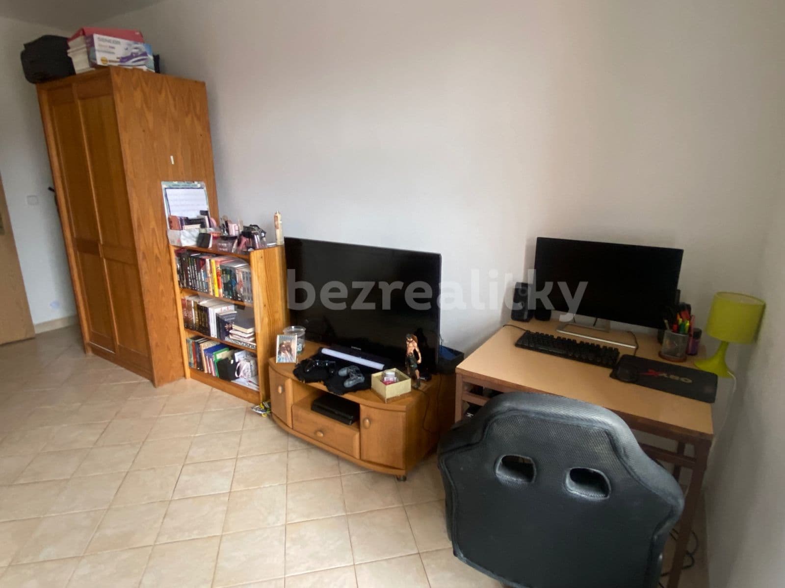 Prenájom bytu 1-izbový 37 m², Husova, Zlonice, Středočeský kraj Prenájom bytu 1-izbový 37 m², Husova, Zlonice, Středočeský kraj