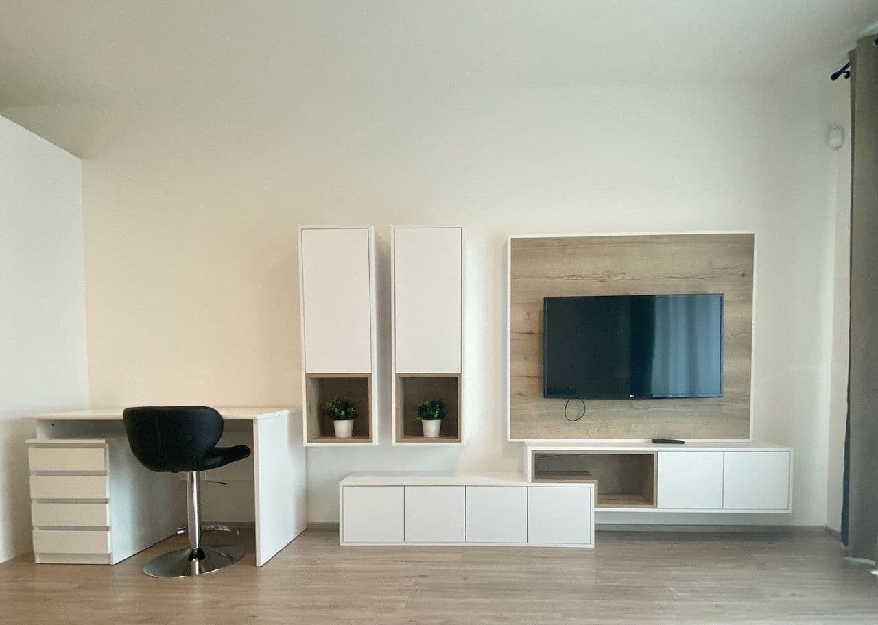 Prenájom bytu 34 m², Kurta Konráda, Praha, Praha Prenájom bytu 34 m², Kurta Konráda, Praha, Praha