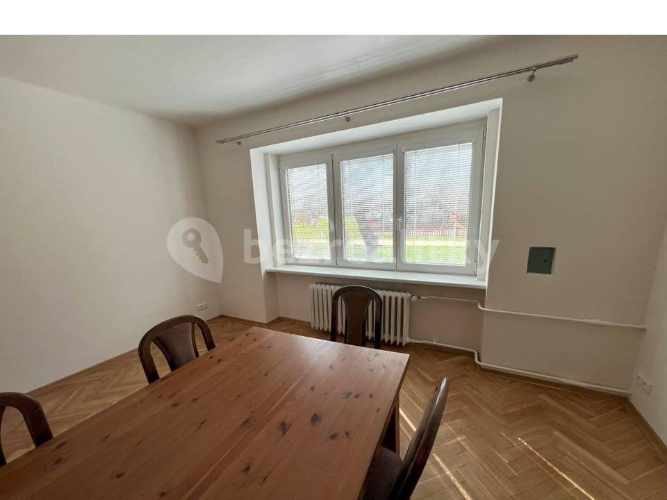Prenájom bytu 3-izbový 73 m², Budějovická, Praha, Praha