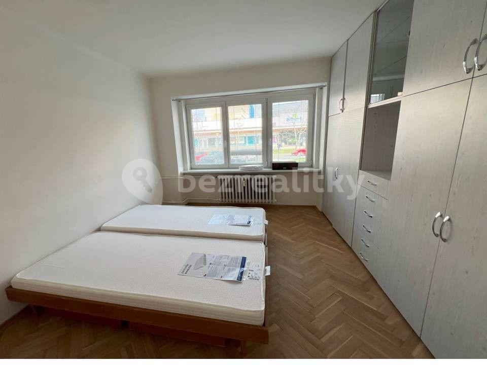 Prenájom bytu 3-izbový 73 m², Budějovická, Praha, Praha