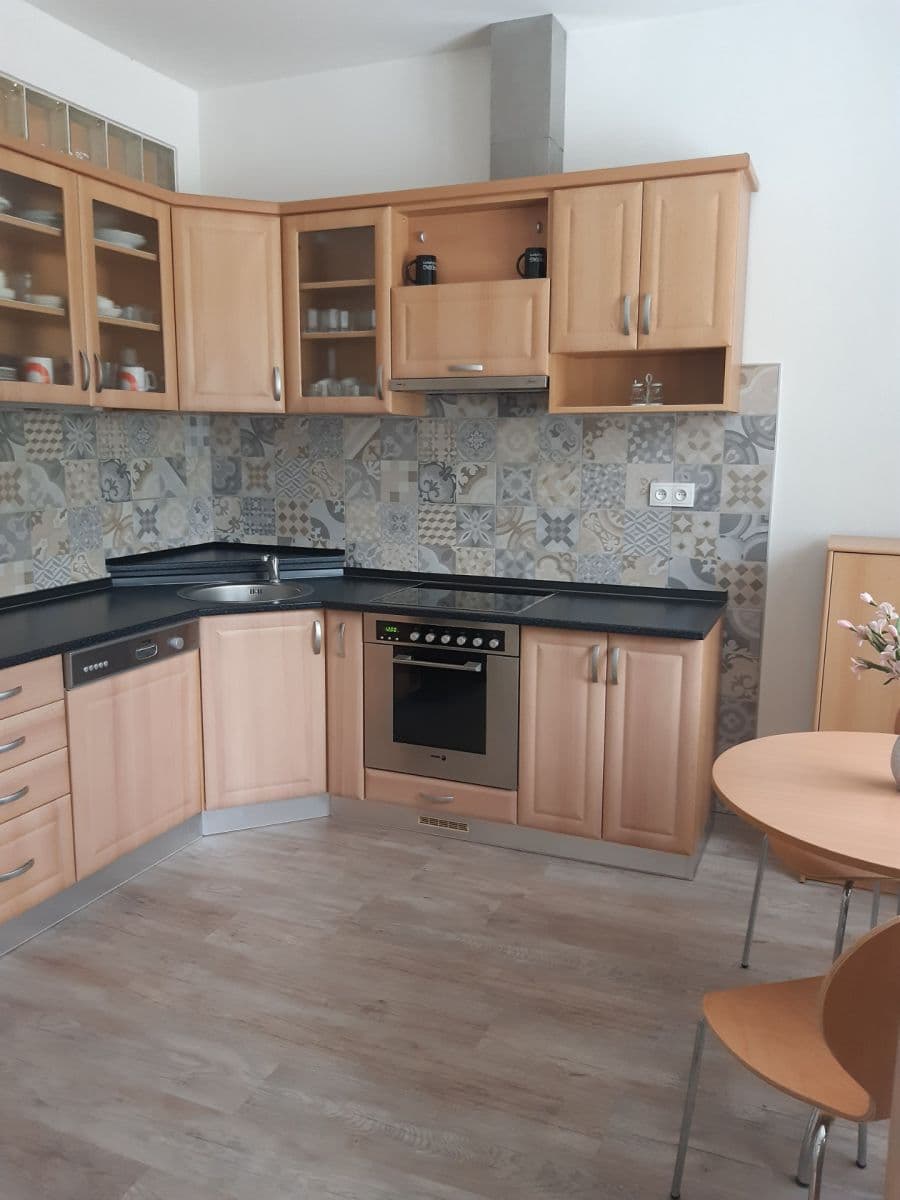 Prenájom bytu 1-izbový 50 m², Hrozňatova, Brno, Jihomoravský kraj Prenájom bytu 1-izbový 50 m², Hrozňatova, Brno, Jihomoravský kraj